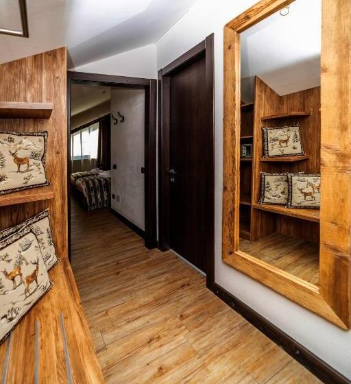 اتاق سوپریور با چشم‌انداز کوهستان, Hotiday Chalet Sestriere Vialattea