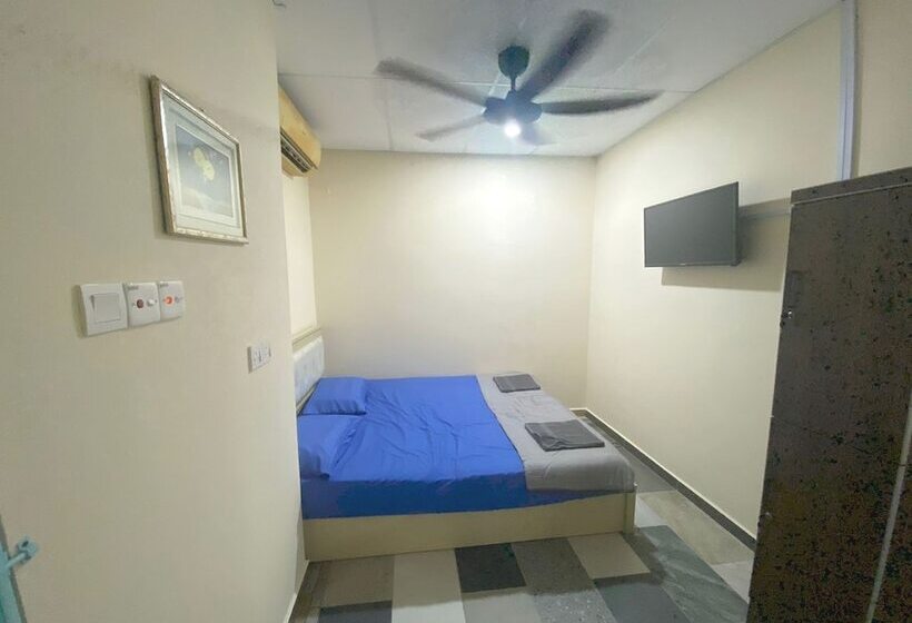 Номер Стандарт, Oyo Home 90904 Ray Yan Guesthouse
