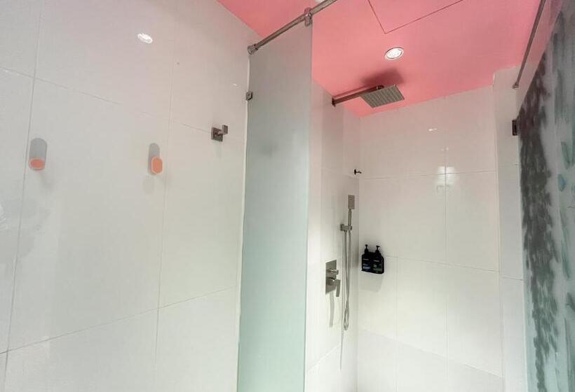 חדר משפחתי חדר אמבטיה משותף, Sleep Box Penang