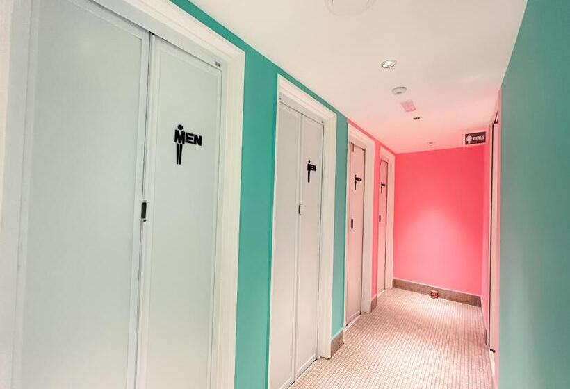 חדר משפחתי חדר אמבטיה משותף, Sleep Box Penang