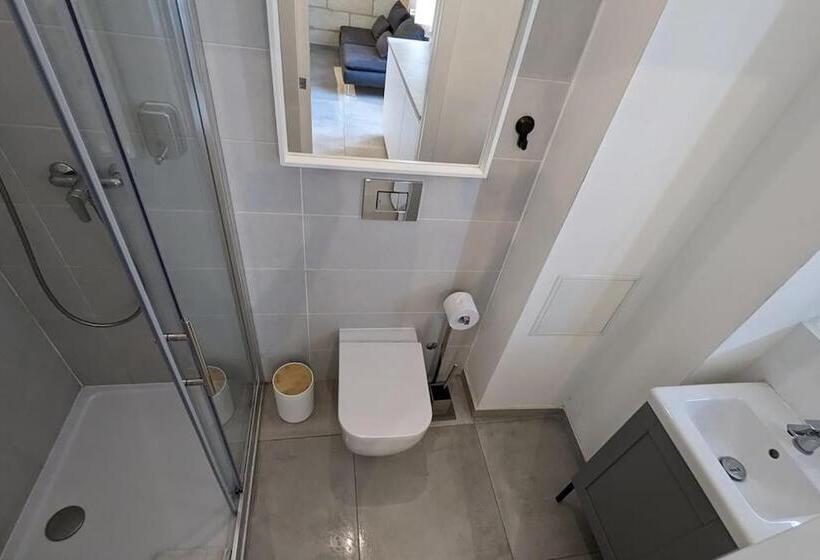 اتاق لوکس با بالکن, Casa Cospicua Knight Residency