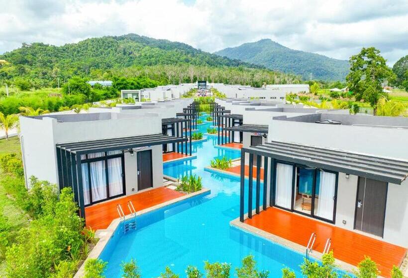 Студио Стандарт Вид на Бассейн, Hangouts Urban Eco Langkawi