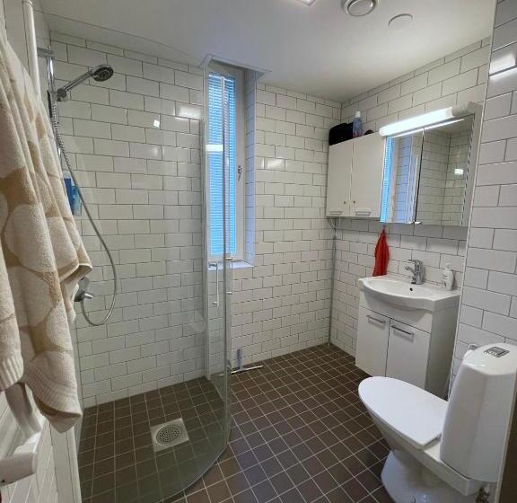 اتاق استاندارد سه تخته با سرویس بهداشتی مشترک, Hostel Teopolis