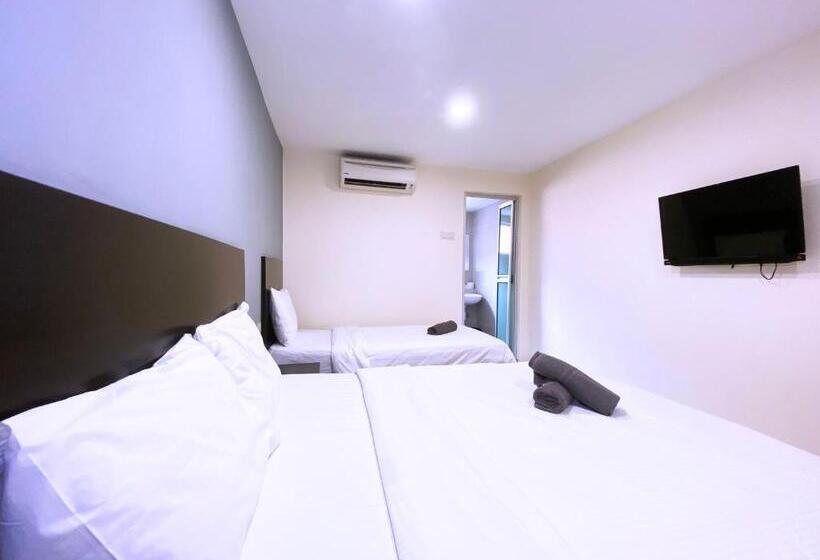 Номер Стандарт Трехместный, Your Hotel Klang By D Concept