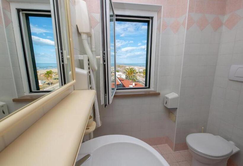 اتاق استاندارد سه نفره, Roma Sul Mare