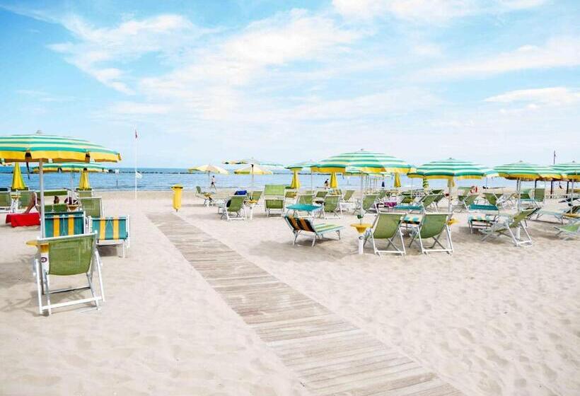 اتاق لوکس چهار تخته, Roma Sul Mare