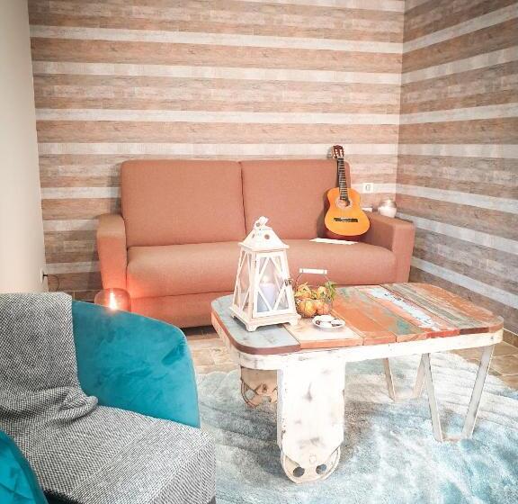 Люкс Вид на Море, Casa Petre E Fiori