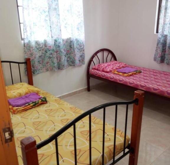 Апартаменты 1 Спальня Вид на Сад, Desa Tunjung Homestay