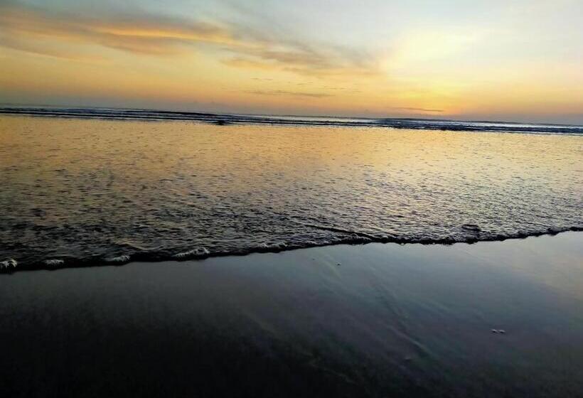 Студия Стандарт Вид на Море, Timur Bay Seafront Residence Kuantan