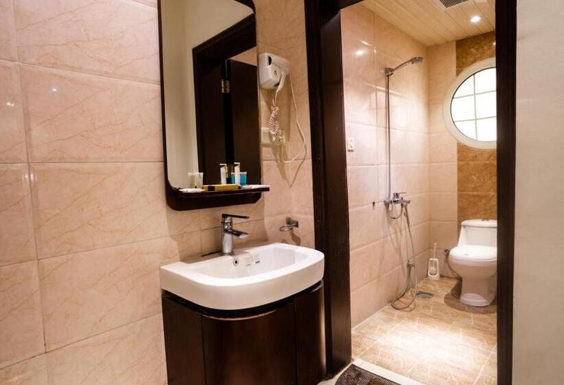 استودیوی استاندارد, Al Rest Inn