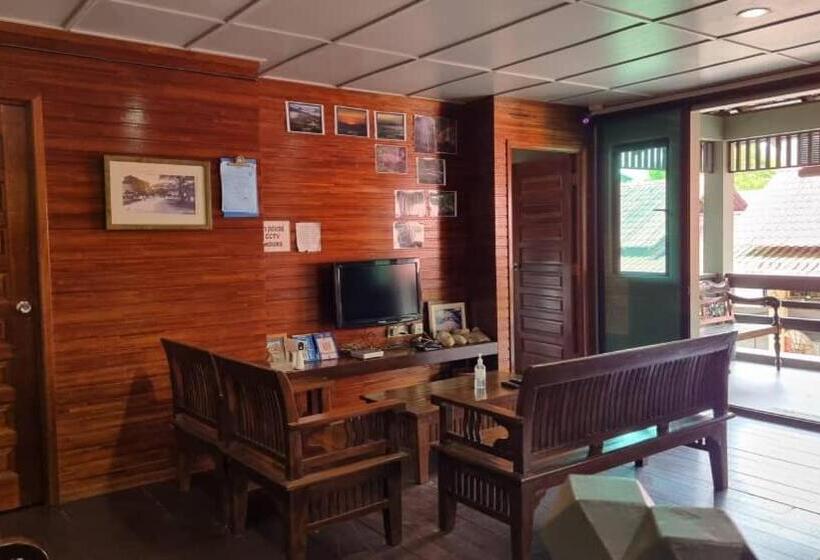 Семейный Номер, Country View Inn