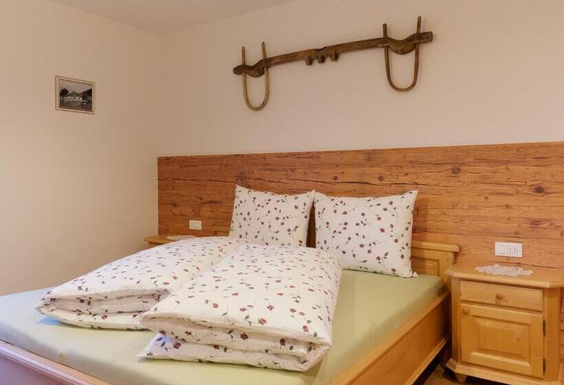 Номер Стандарт с Балконом, Niederhof