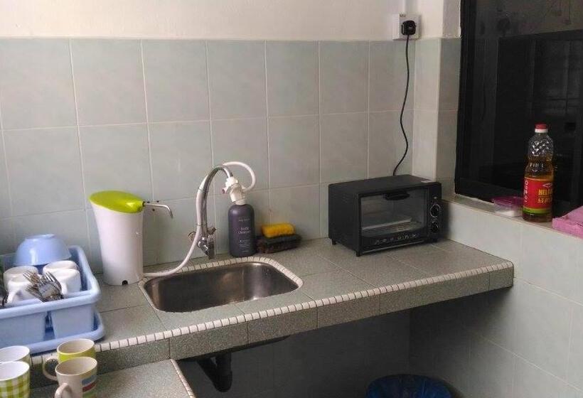 Дом 4 Спальни, J&p Homestays House 1