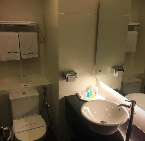 Номер Deluxe Кровать Кинг, Capital Kota Kinabalu