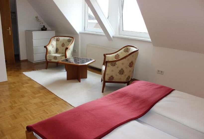 اتاق استاندارد, Ferienwohnung Und Gästezimmer Korb