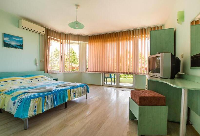Апартаменты 2 Спальни, Guest House ,, Ekaterina