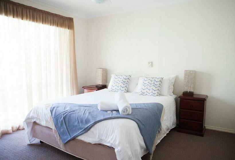 Вилла 3 Спальни, Echuca Moama Holiday Villas