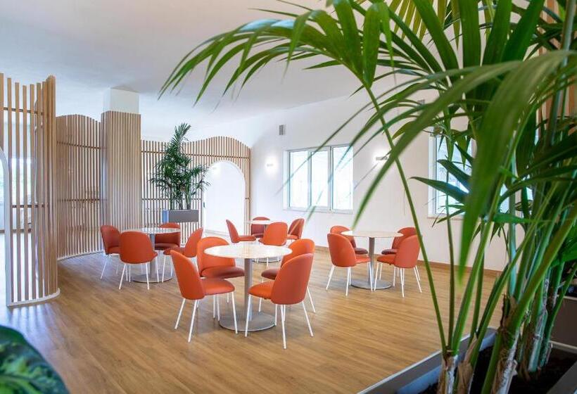 Номер Стандарт с Балконом, Lu  Hotel Porto Pino