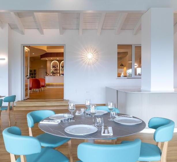 Четырехместный Номер Базовый, Lu  Hotel Porto Pino