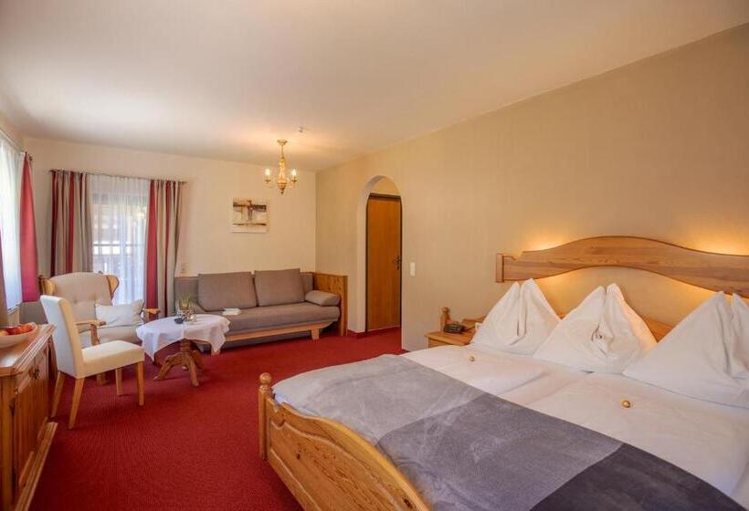 غرفة عائلية, Boutique House Happyellow Saalbach