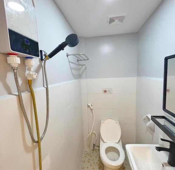 스탠다드 룸 킹사이즈 침대, Zuric Pension House