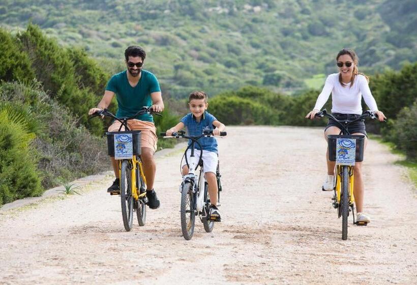 Трехместный Номер Классика, Lu  Hotel Porto Pino