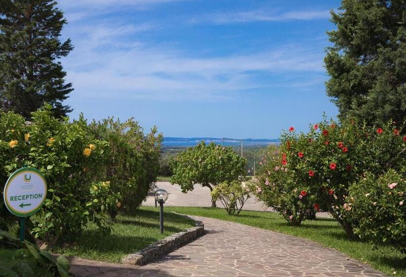 Трехместный Номер Классика, Lu  Hotel Porto Pino