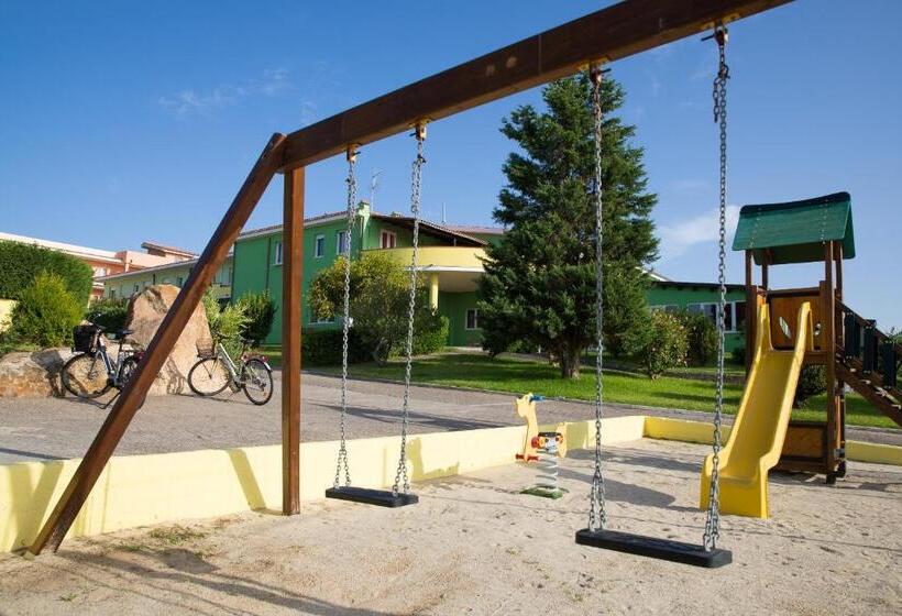 Номер Basic, Lu  Hotel Porto Pino