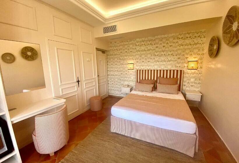 Prestige Room Sea View, La Bastide Du Port   Hôtel De Charme