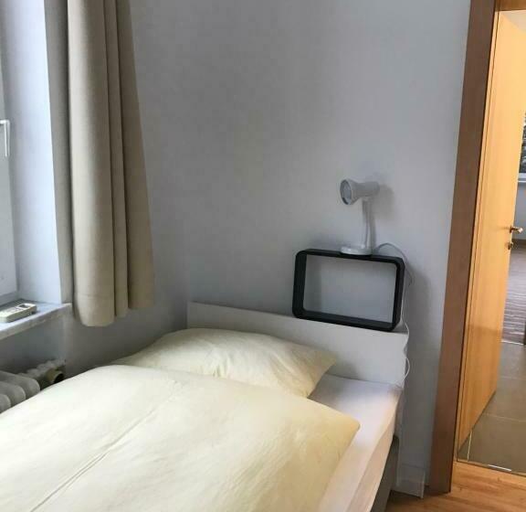 اتاق استاندارد یک نفره, Montagehotel Bed & Steel