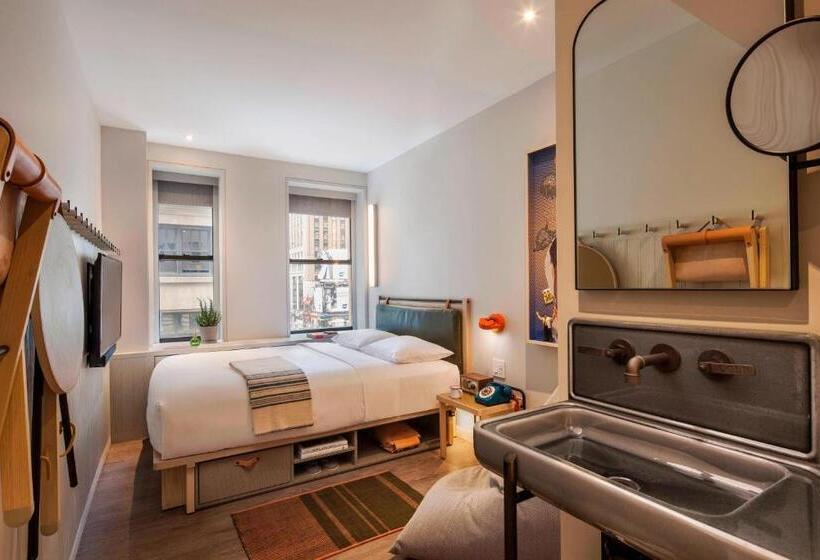 标准间, Moxy Nyc Times Square