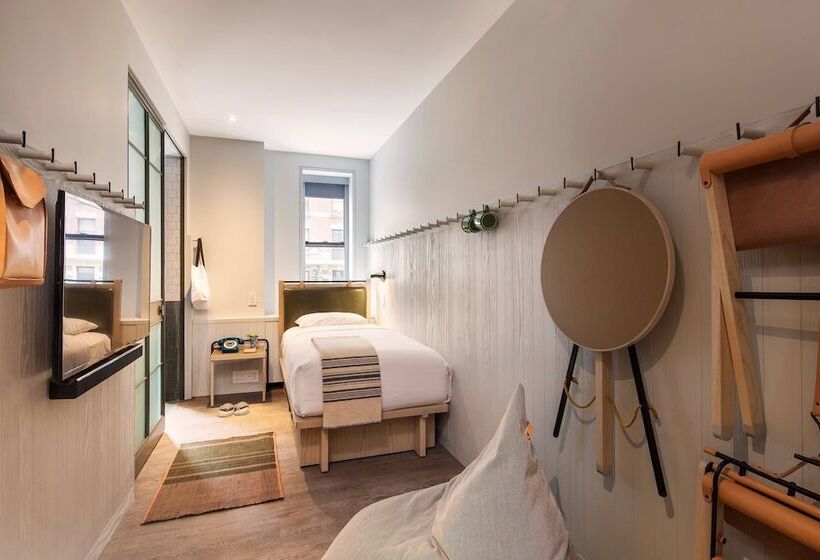 标准间, Moxy Nyc Times Square