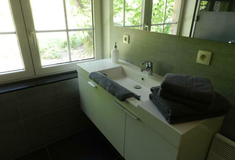 غرفة قياسية سرير كينج, B&b Le Bois De Champia