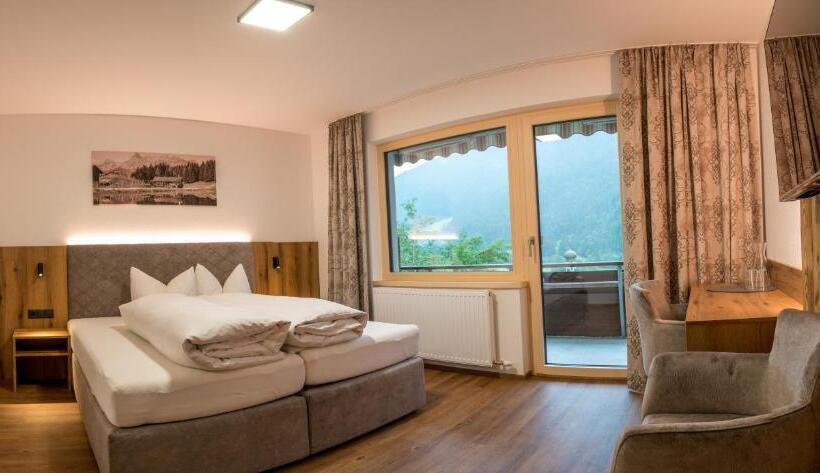 Comfort room with balcony, Sonnenhang Montafon