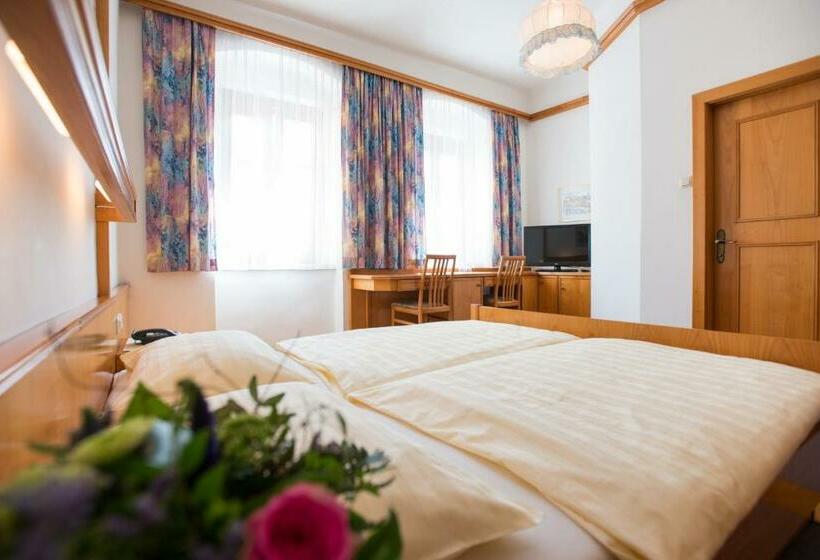 Номер Стандарт, Garni Goldenes Kreuz