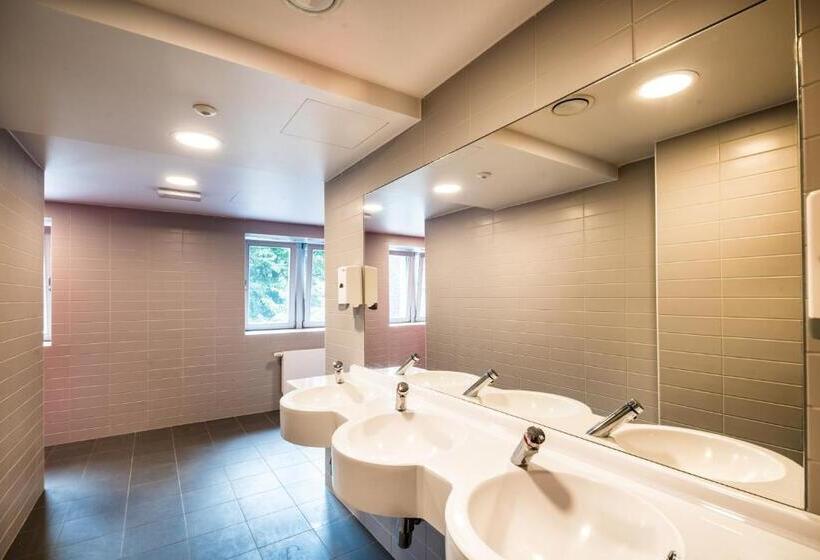 4인용 스탠다드 룸, Liège Youth Hostel