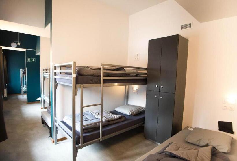 اتاق استاندارد سه نفره, Liège Youth Hostel
