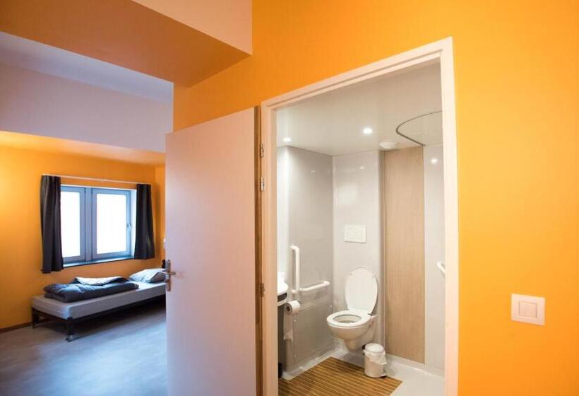 스탠다드 룸, Liège Youth Hostel