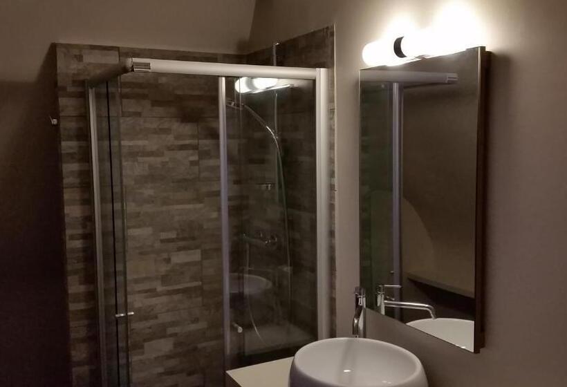 سوئیت خانواده 2 خوابه, B&b Charles Cabour