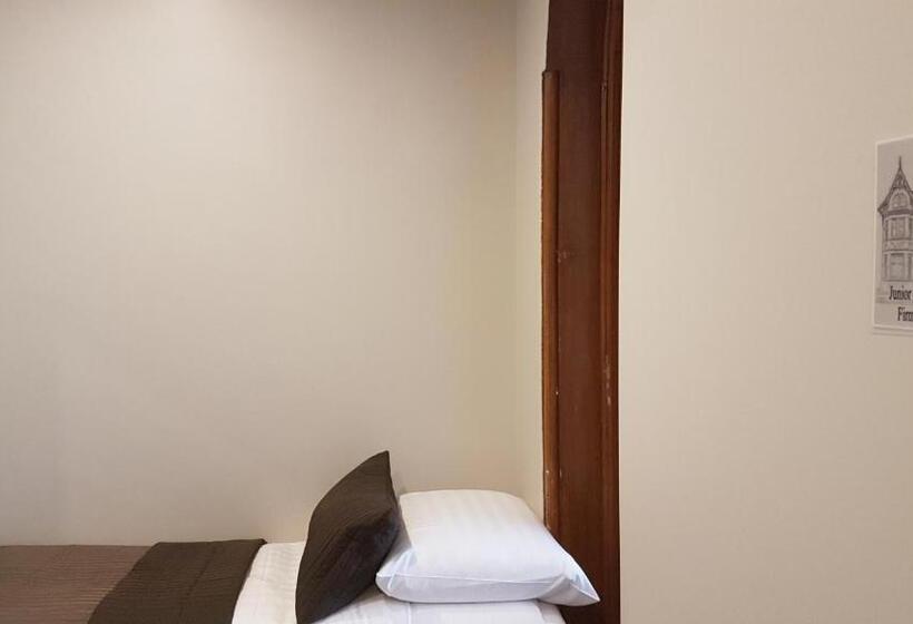 小型套房, B&b Charles Cabour