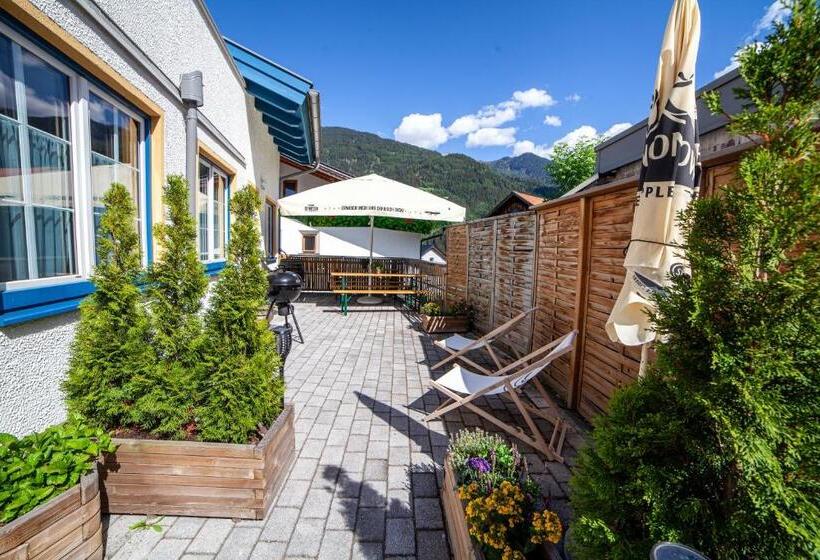 Шале 1 Спальня, Rutsche Hostel