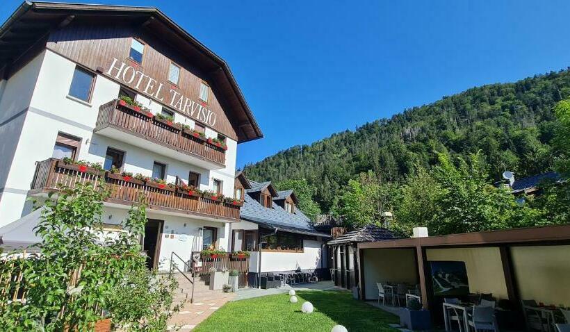 Номер Стандарт, Tarvisio Four Seasons