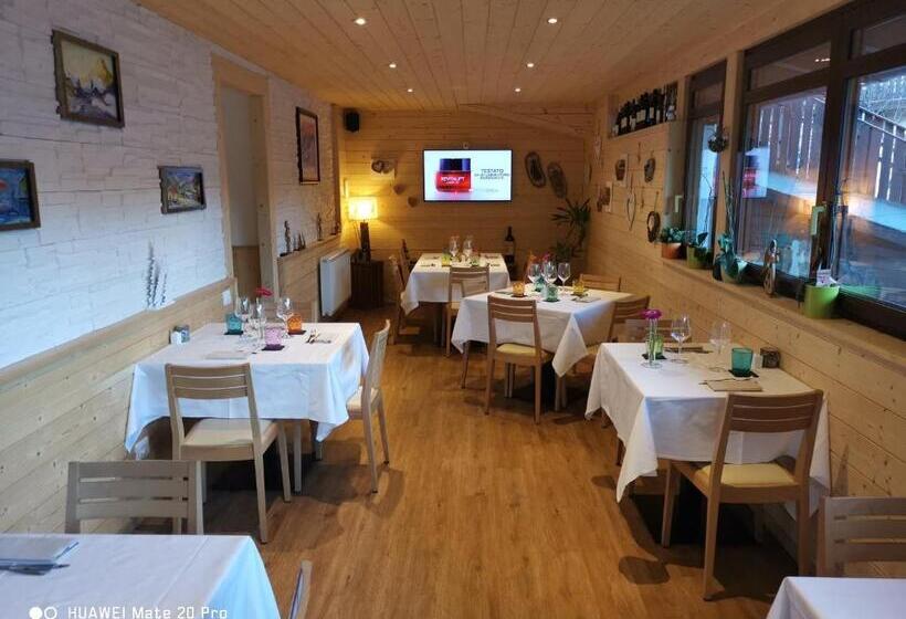 Четырехместный Номер Классик, Tarvisio Four Seasons