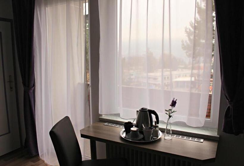 발코니가 있는 4인용 스탠다드 룸, Haus Lavendel