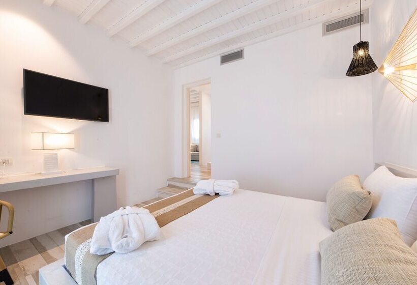 Superior suite with garden view, Osom Resort