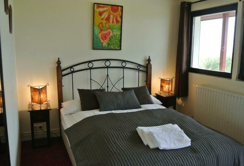 Standard Room, Hafnarfjall