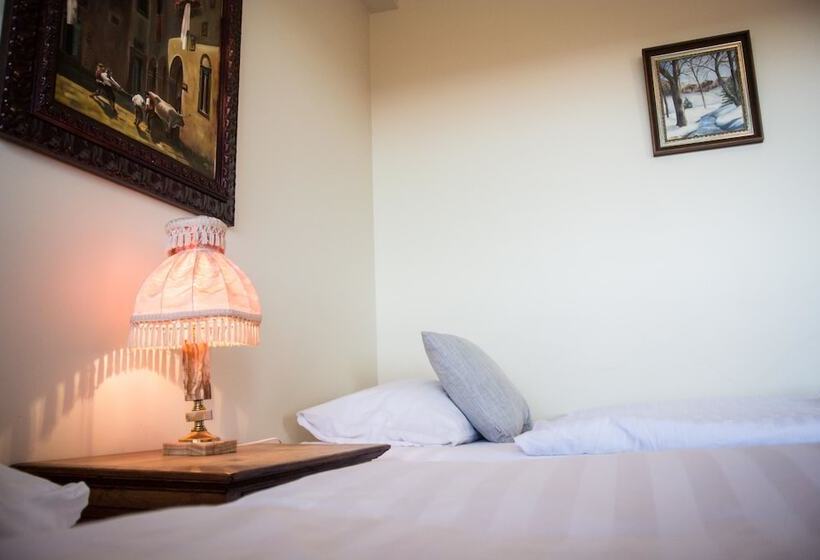 Standard Room, Hafnarfjall