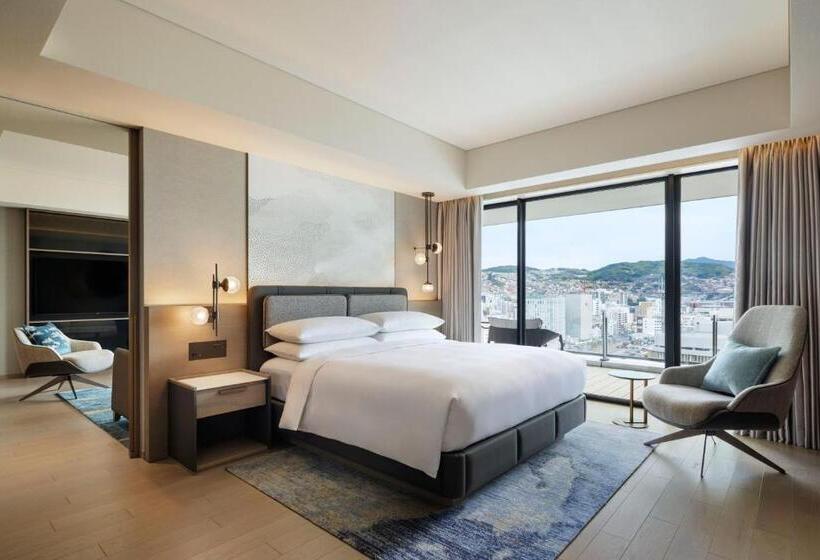 전망이 좋은 클럽 스위트, Nagasaki Marriott