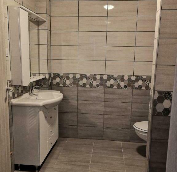 Люкс Вид на Город, Kakukk Panzió