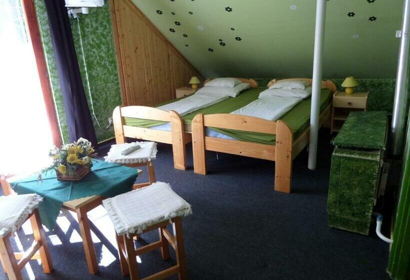 スタンダード４人部屋, Táltos Vendégház